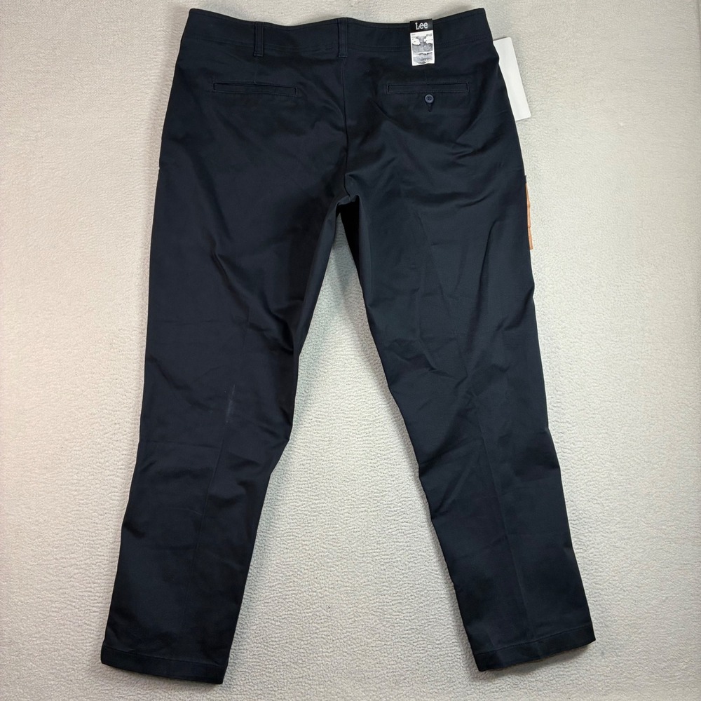 Lee Extreme Comfort Pants Men 40x32 Blue Relaxed Straight Stretch NWT - Picture 3 of 10